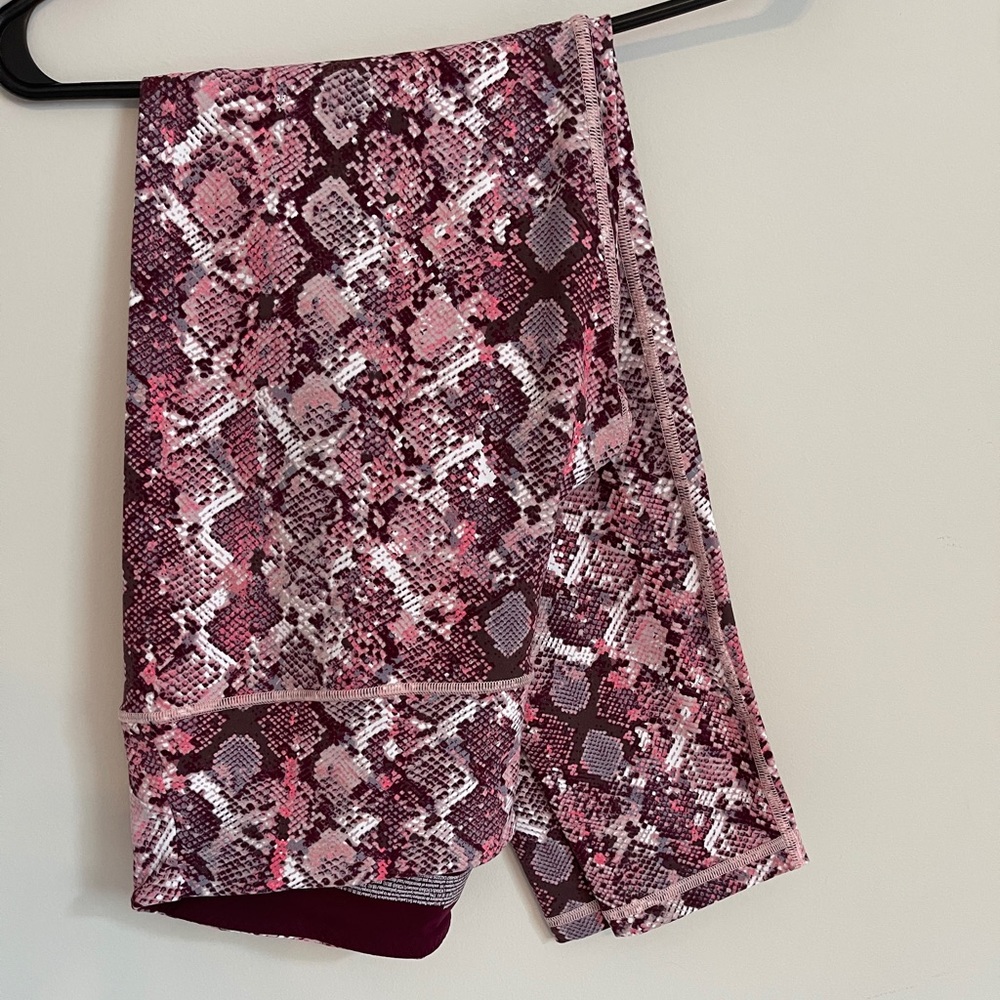 Victoria’s Secret leggings